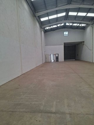 Nave industrial en alquiler en Catarroja
