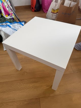 Mesita de salón blanca