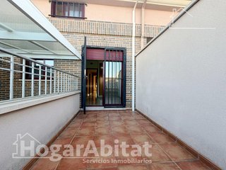 Casa adosada en venta en Nuevo Centro en Sagunto