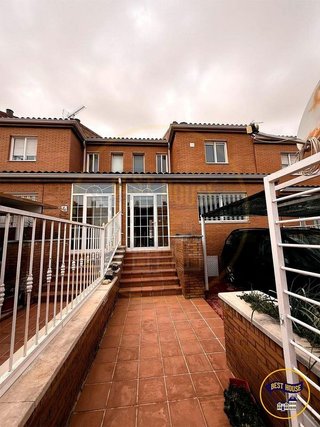 Casa adosada en venta en San Fernando - Carretera de Valencia en Cuenca