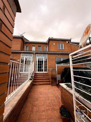 Casa adosada en venta en San Fernando - Carretera de Valencia en Cuenca