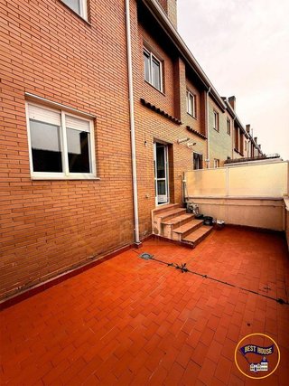 Casa adosada en venta en San Fernando - Carretera de Valencia en Cuenca