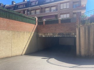 Garaje en venta en Galdakao