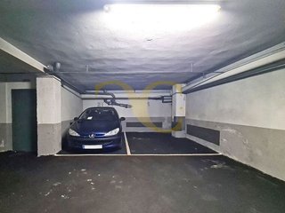 Garaje en venta en Zona Teatro Campoamor en Oviedo