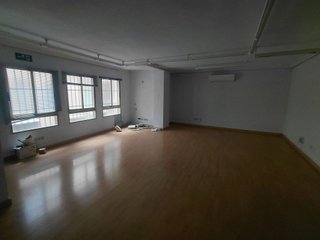 Oficina en venta en Avda de Madrid - Pº de la Estación en Jaén