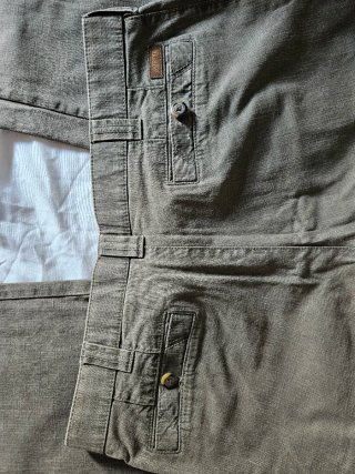 Lote Ropa Hombre: 3 jerseis y un pantalon.impoluto