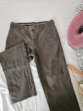 Lote Ropa Hombre: 3 jerseis y un pantalon.impoluto