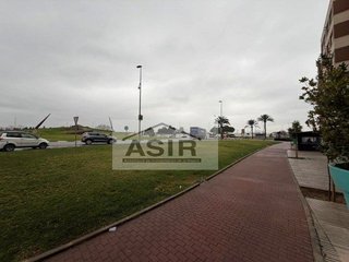 Local comercial en venta en L'Alquenència en Alzira