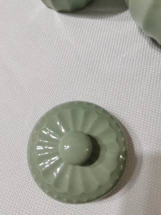 Teiera e zuccheriera in ceramica verde