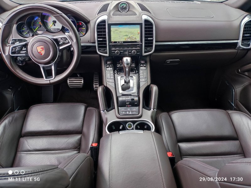 Porsche Cayenne 2015, foto 18