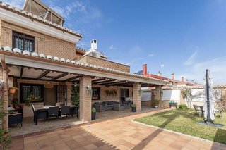 Casa pareada en venta en Ogíjares