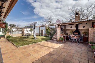 Casa pareada en venta en Ogíjares