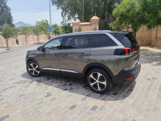 Peugeot 5008 2017