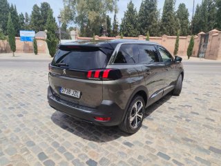 Peugeot 5008 2017