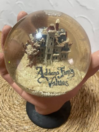 Figura bola  decorativa de nieve  de la Familia