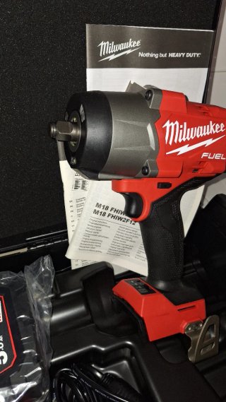 Llave de Impacto Milwaukee M18 FUEL