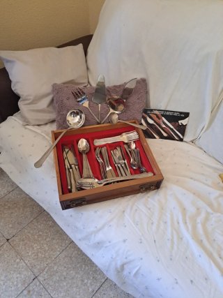 Cubertería Cruz de Malta - Urge Venta