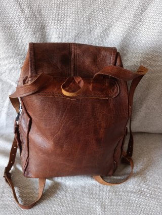 Mochila Cuero y Tejido Étnico