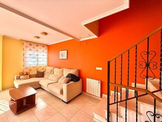 Casa adosada en venta en L'Alquenència en Alzira