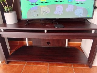 Mesa de comedor cristal y metal