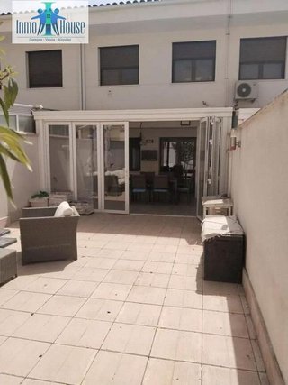Casa adosada en venta en Hermanos Falcó - Sepulcro Bolera en Albacete