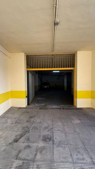 Garaje en venta en Bola de Oro - Serrallo en Granada