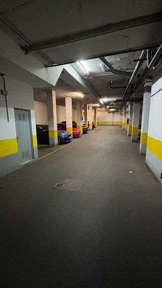 Garaje en venta en Bola de Oro - Serrallo en Granada