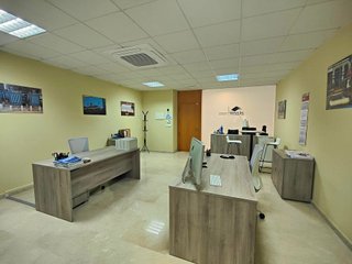 Oficina en venta en Zona Avda. Juan de Diego - Parque Municipal  en Bormujos