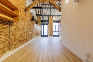 Local comercial en venta en Embajadores - Lavapiés en Madrid