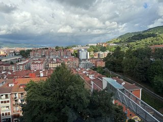 Local comercial en venta en Uretamendi en Bilbao