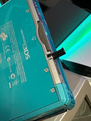 Nintendo 3DS Coral