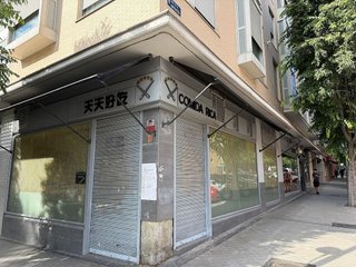 Local comercial en alquiler en Legazpi en Madrid