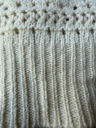 Jersey beige con brillos