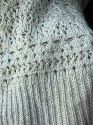 Jersey beige con brillos