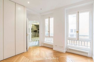 Piso en alquiler en Recoletos en Madrid