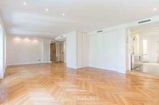 Piso en alquiler en Recoletos en Madrid