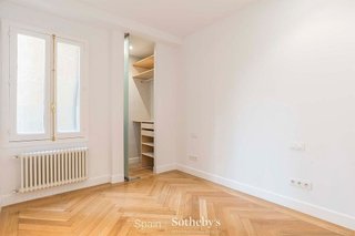 Piso en alquiler en Recoletos en Madrid