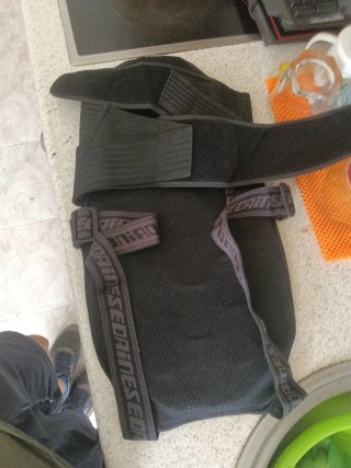 Protección moto Dainese Negra