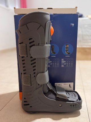 Bota Ortopédica Negra Ajustable