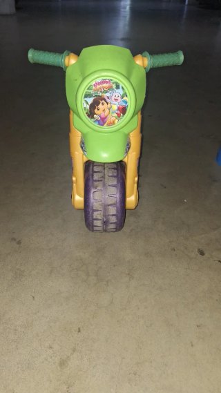 Moto correpasillos Dora la Exploradora