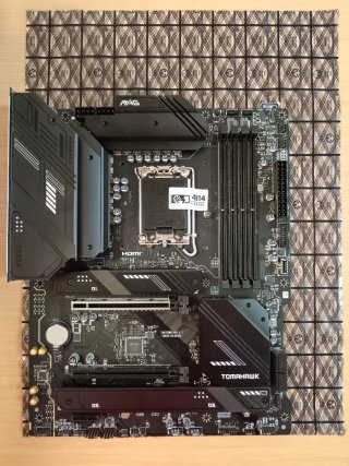 MSI MAG B760 TOMAHAWK WIFI Placa Base