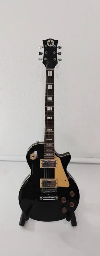 Lote de Guitarras