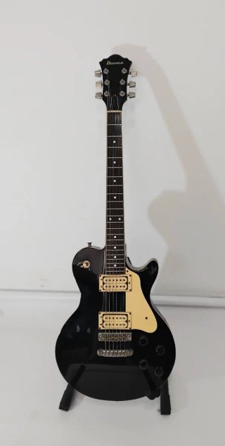 Lote de Guitarras