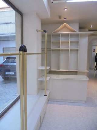 Local comercial en alquiler en Benifaió