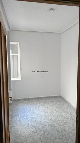 Piso en alquiler en Benicalap en Valencia