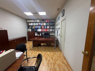 Local comercial en alquiler en Parque Alcosa - Jardines del Edén en Sevilla