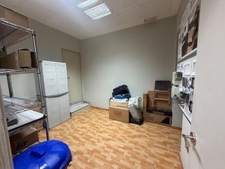 Local comercial en alquiler en Parque Alcosa - Jardines del Edén en Sevilla