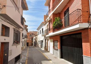 Casa adosada en venta en Padul
