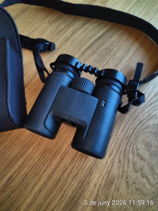 Binoculares Nikon Prostaff P7 8x30