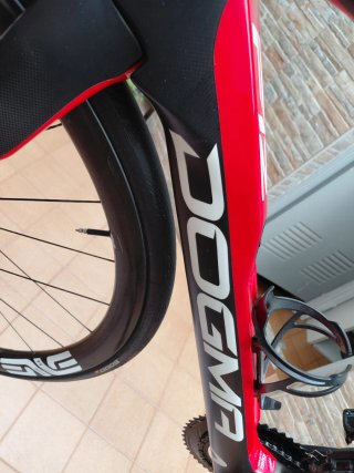 Cuadro Pinarello Dogma F12 + tija + manillar
